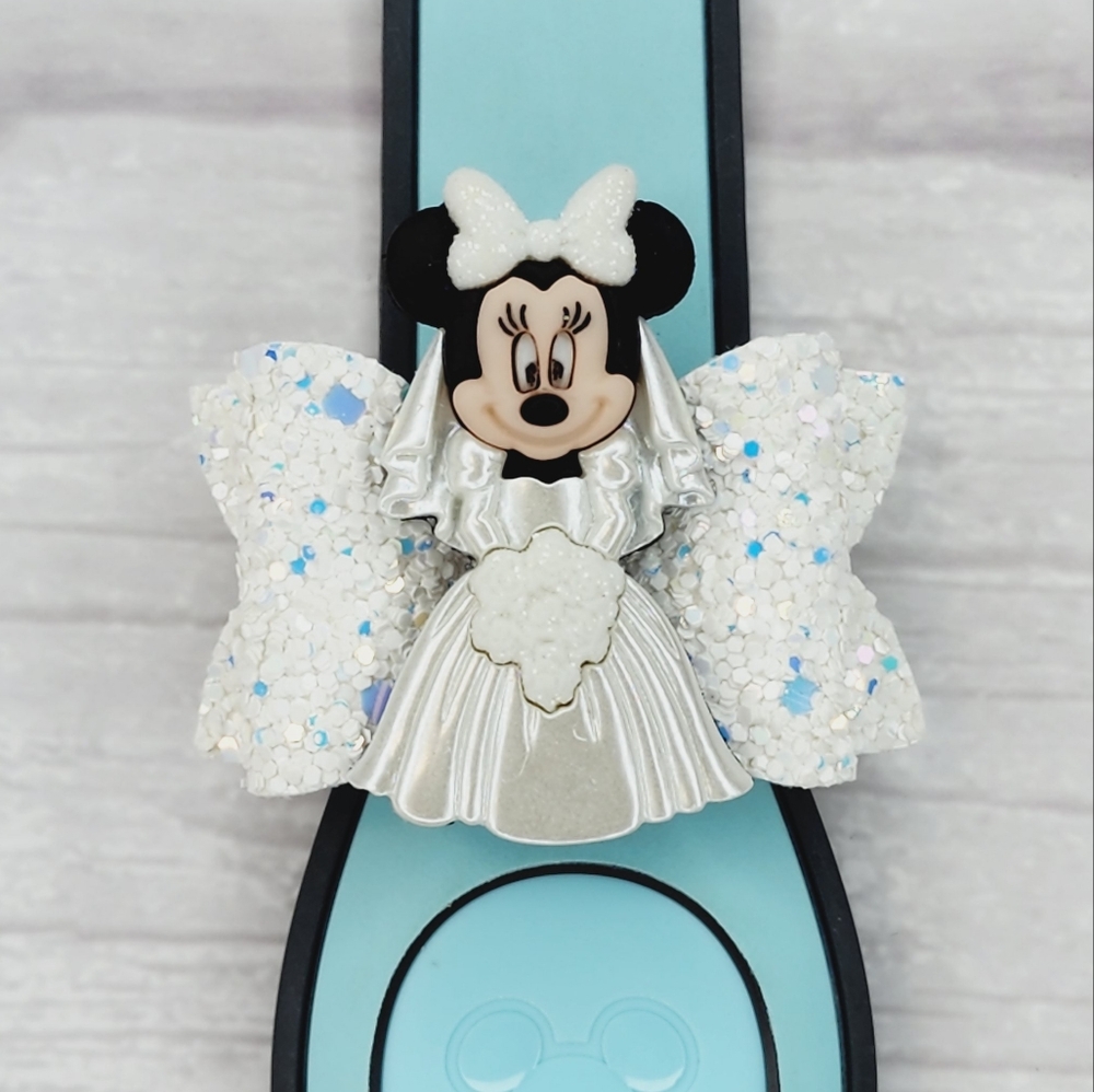 Bride Minnie Wedding Magic Band Bow